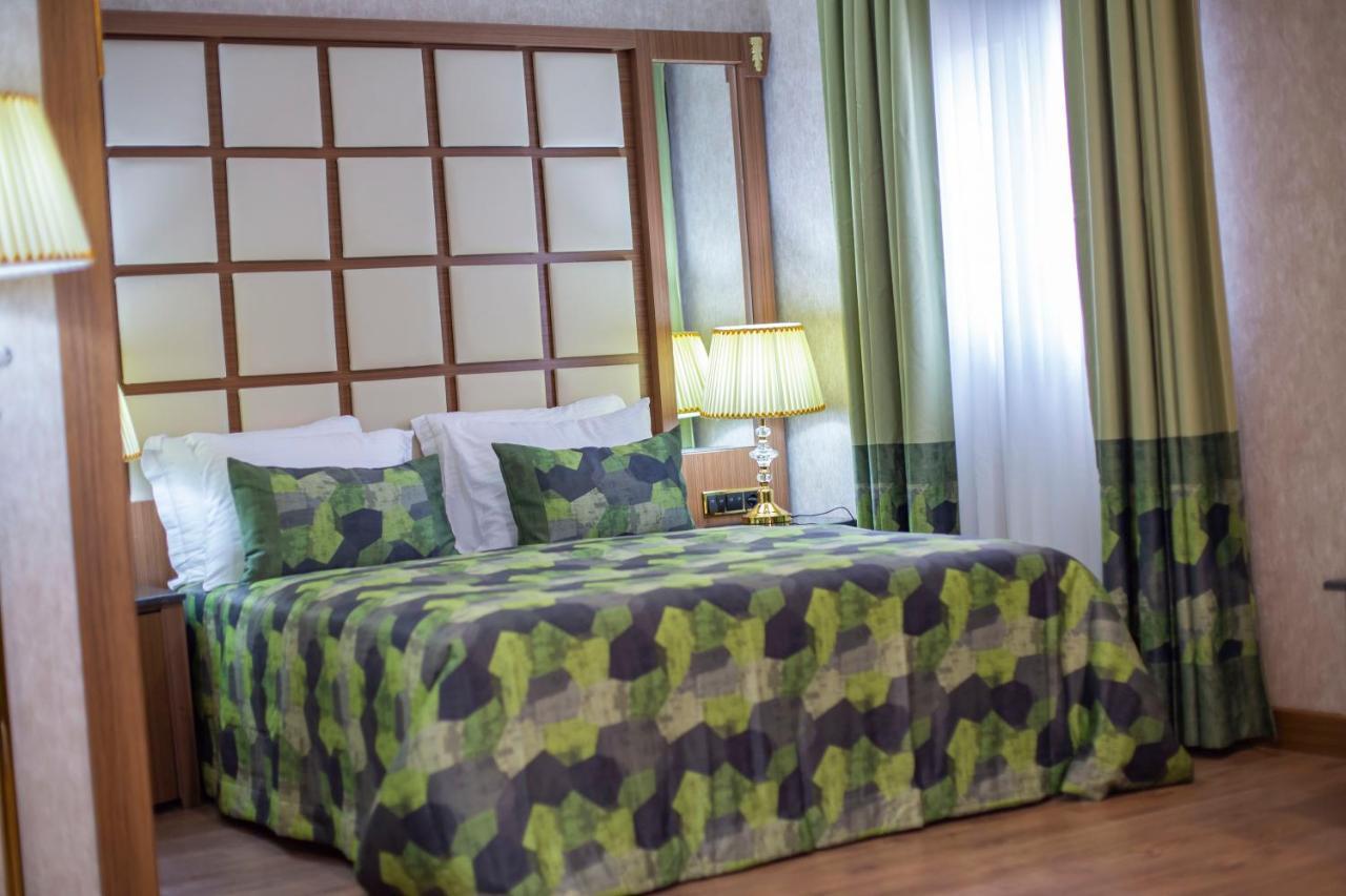 United Hotel International Yaoundé 外观 照片